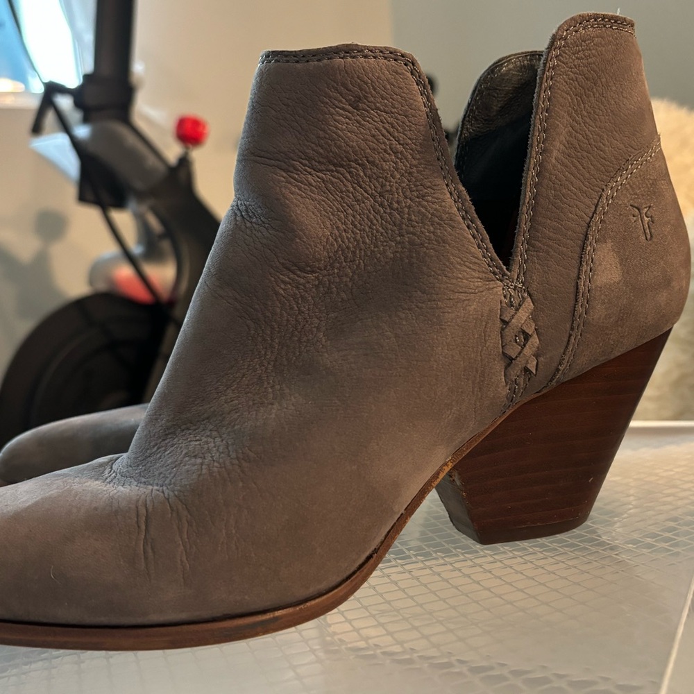 FRYE Heeled Bootie
